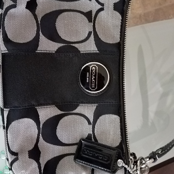 Coach purse - Picture 3 of 5